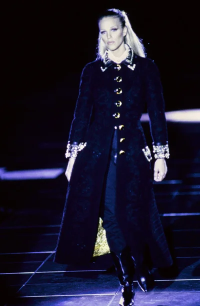Look 12